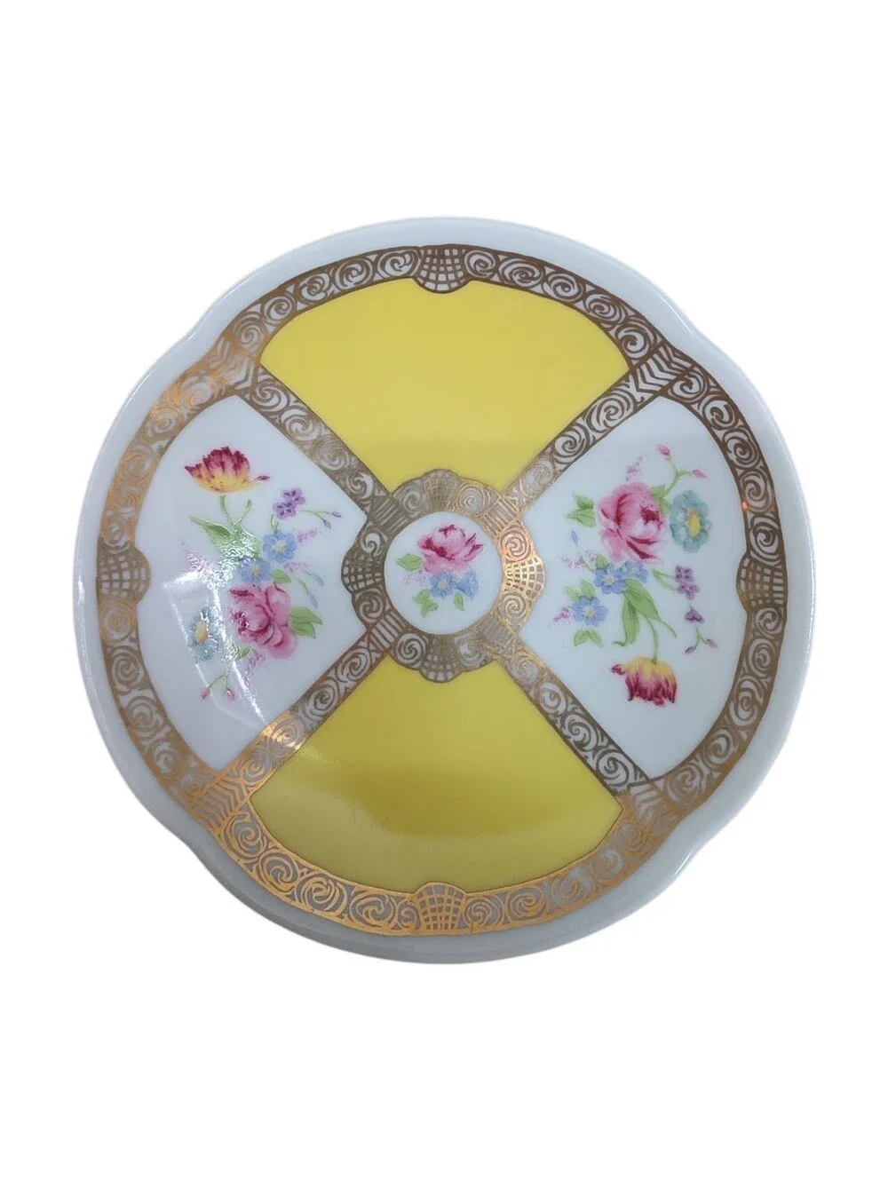 Vintage 1985 Avon European Tradition Demitasse Teacup and Saucer Set
